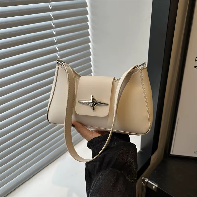 Causal shoulder bag